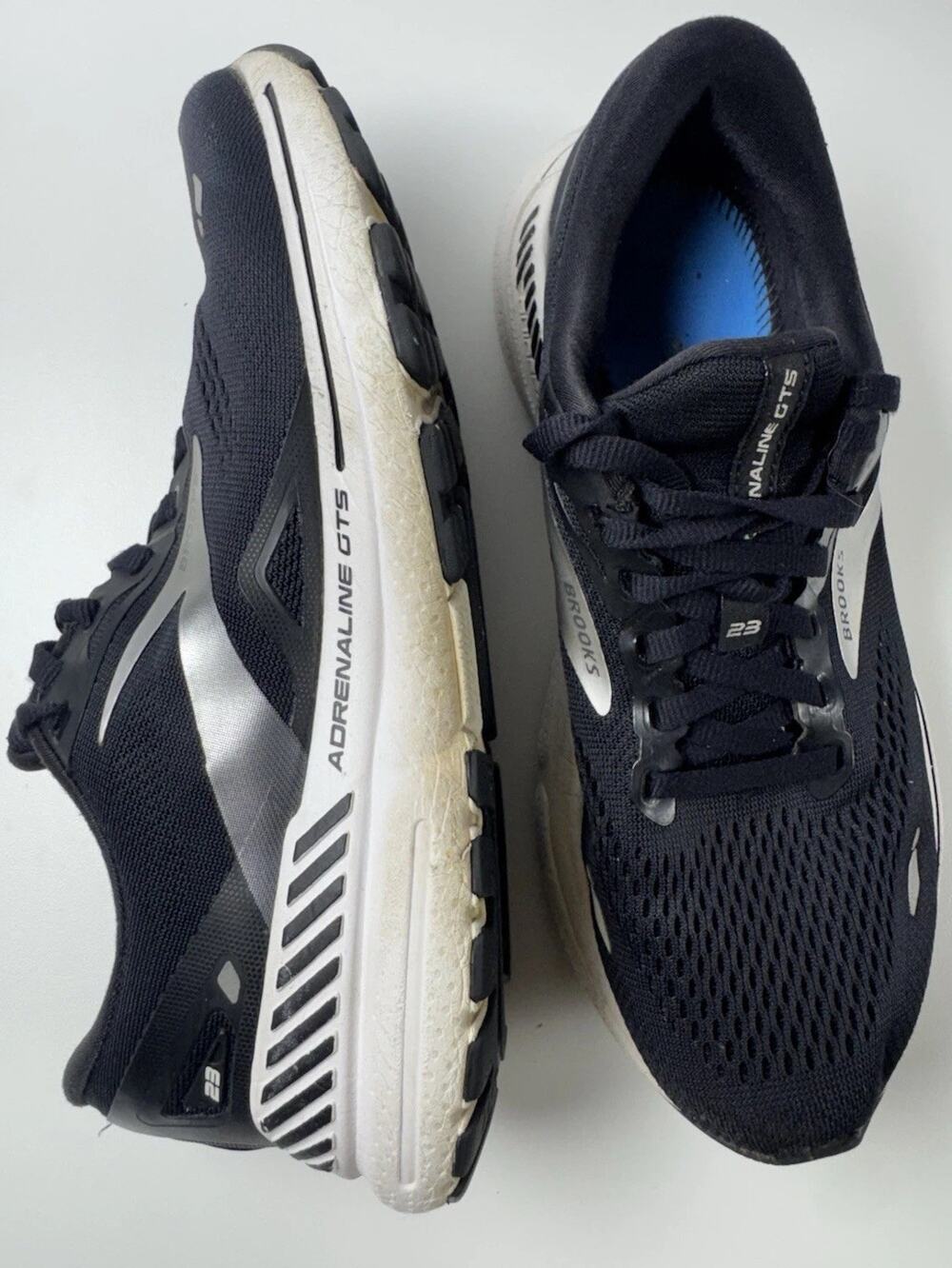 Brooks Adrenaline GTS 23 Men's Lace-Up Low Top Mesh Sneakers Black/White/Silver
